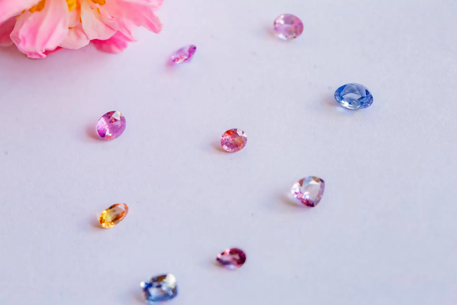 Sapphire Gem from sri lanka